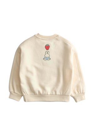 Crèmekleurige sweatshirt met geribbelde boorden en zoom, met een kleine geborduurde blauwe konijn en een rode aardbei op de bovenrug.