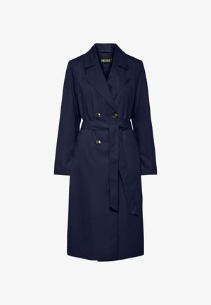 Temno modri dolg trenč plašč z širokimi klapkami, dvokrakimi gumbi in usklajenim pasom iz enakega blaga, ki je zavezal v pasu.