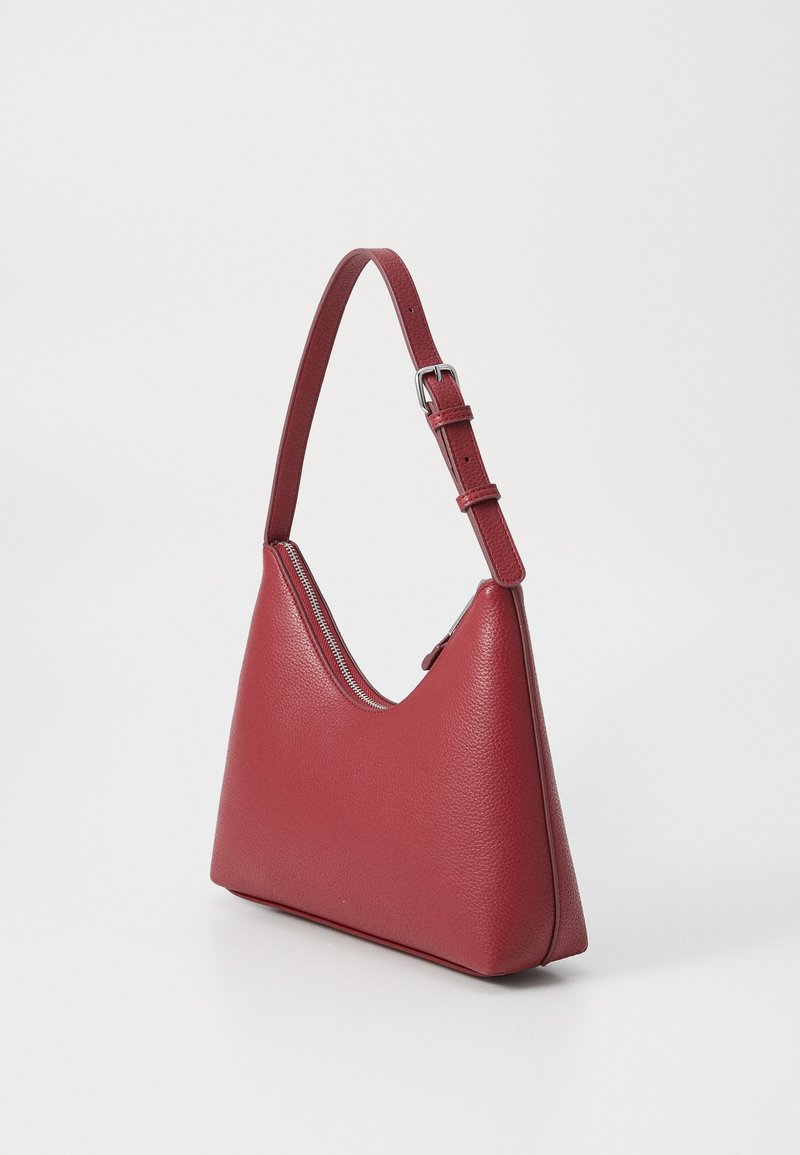 Tommy Jeans MUST SHOULDER BAG Sac à main rustic cherry/rouge