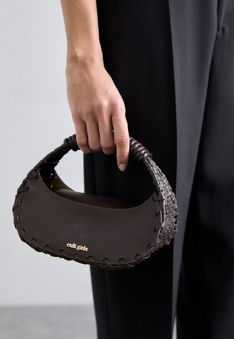 Cult Gaia AIKO TOP HANDLE - Handväska - espresso