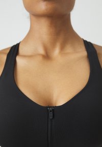 Puma SHAPELUXE  - Sujetadores deportivos con sujeción alta - black