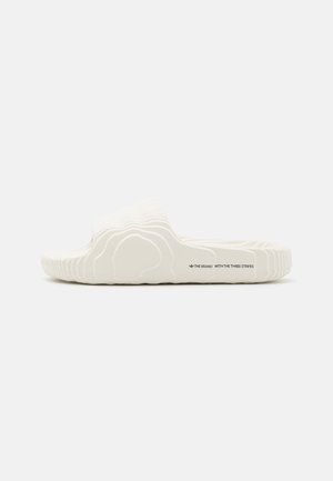 ADILETTE 22  - Badesandaler - off white/core black