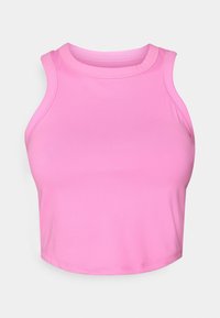 Débardeur court rose vif sans manches avec encolure ronde et forme ajustée sur fond clair uni.