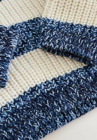 Unausgewählt, blue/white stripe
