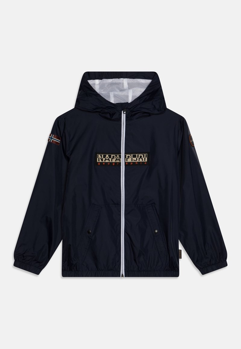 Marineblå vindjakke med lynlås foran, elastiske manchetter, to sidelommer og et logo-patch. Har en hætte med mesh-foring.