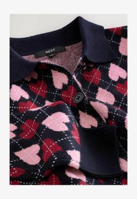 Valgt, navy blue and pink heart