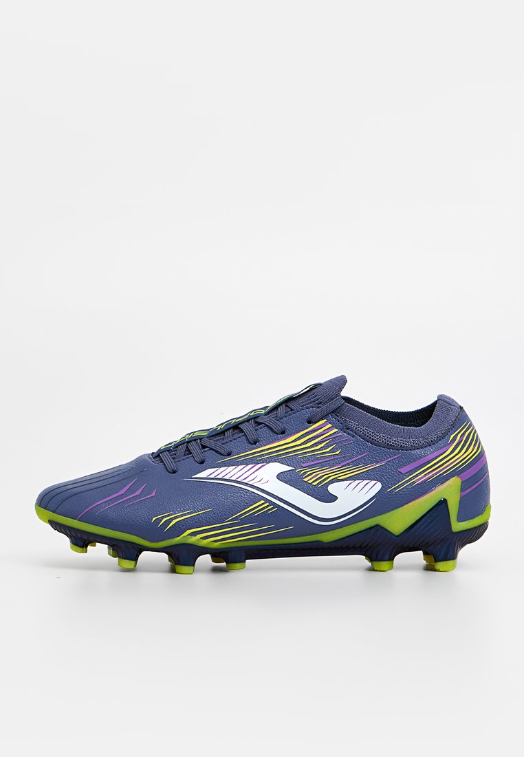 Botines de fútbol para terreno firme