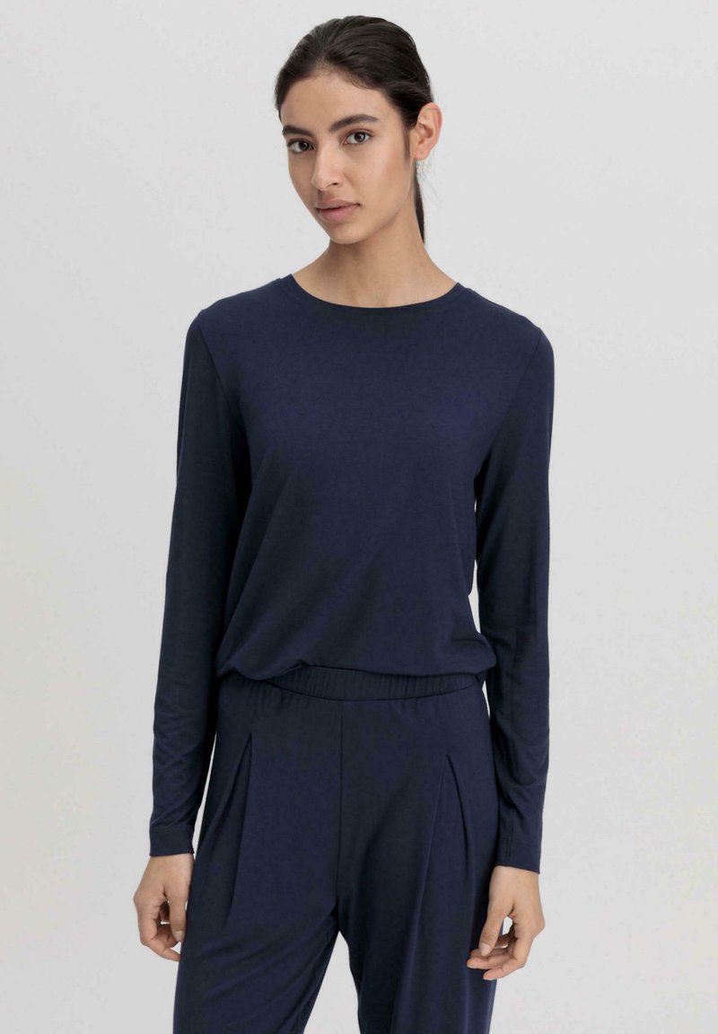 hessnatur LANGARM SCHLAF REGULAR PURE FLOW - Pyjama top - dunkelblau