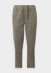 Unselected, castor gray