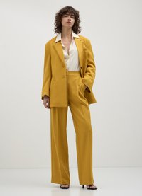 Calliope MONOPETTO TINTA UNITA - Cappotto corto - giallo