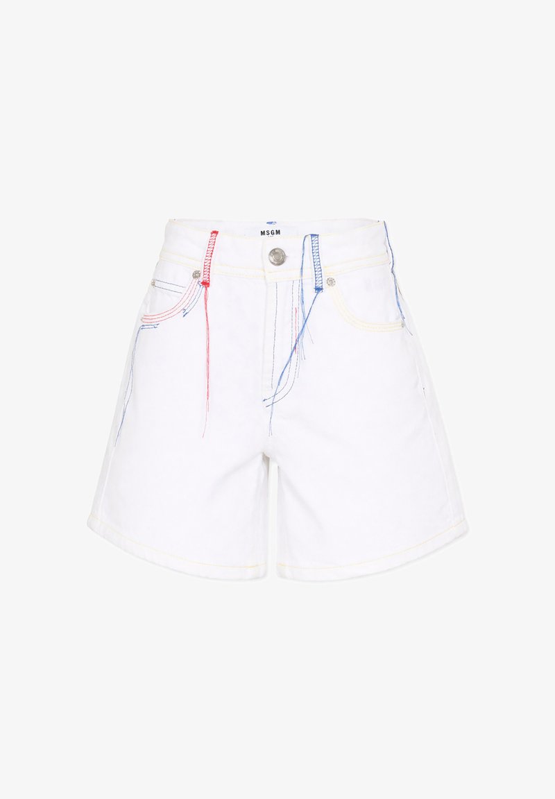 Short en jean blanc avec coutures contrastantes multicolores rouge, bleu et jaune, poches avant, bouton métallique et étiquette de marque MSGM sur la ceinture.