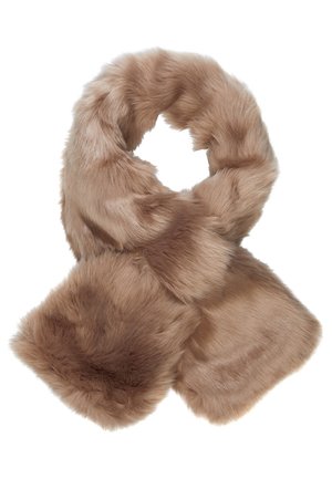 Miękki, jasnobrązowy szalik z sztucznego futra, złożony w pętlę, z jednym końcem wsuniętym przez drugi, na białym tle.