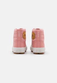 Converse CHUCK TAYLOR ALL STAR BERKSHIRE BOOT  - Sneakers alte - rust pink/pale putty