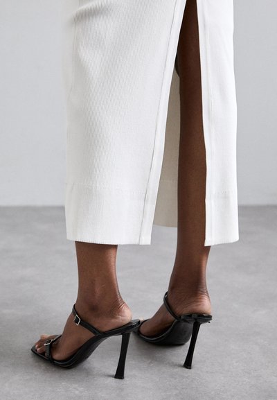 Hervé Léger THE ANGELICA GOWN - Occasion wear - white