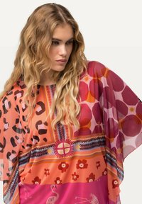 Ulla Popken DRAPED LAYERED - Bluse - coral