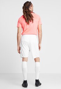 JAKO MANCHESTER 2.0 - Korte broeken - weiß