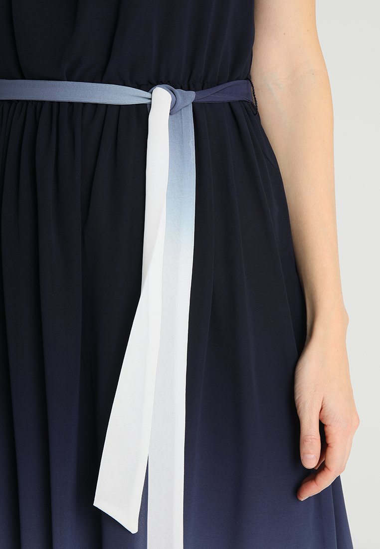Apart DIP DYE Maxiklänning midnightbluecream Zalando.se Apart DIP DYE Maxiklänning midnightbluecream Zalando.se