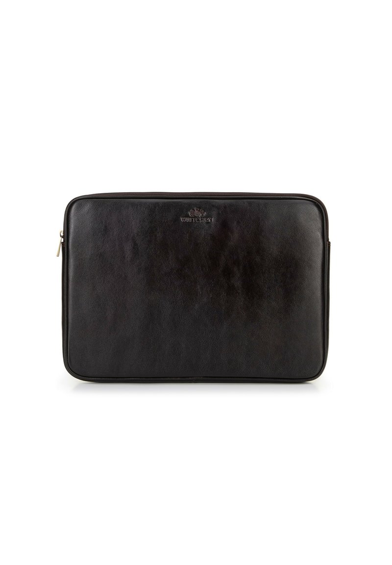 Custodia per laptop in pelle nera con una texture liscia, forma rettangolare e chiusura con zip. Presenta un branding in rilievo discreto sulla parte anteriore.