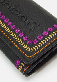 Desigual portafoglio JOLIE EMMA 2.0