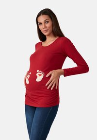 M.M.C. Langarmshirt - weinrot