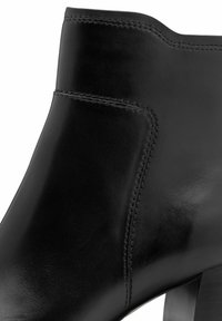 Tamaris Boots à talons - black leather