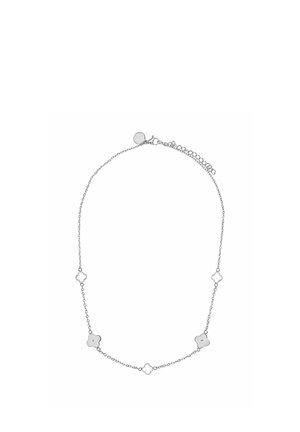 Collana delicata con catena in argento e cinque piccoli ciondoli a forma di quadrifoglio, equamente distanziati, con chiusura regolabile.