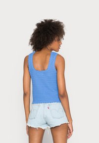 Pieces PCSUN CROPPED - Top - granada sky