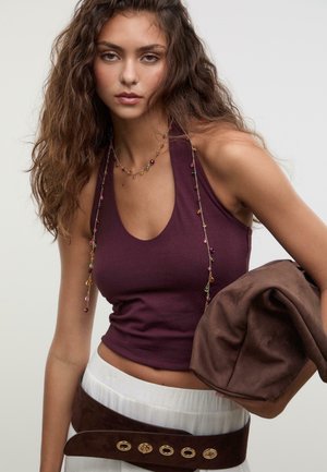 HALTER CROP - Débardeur - mottled dark red