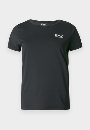 Tricou negru cu mâneci scurte dintr-un material neted, cu guler rotund și un mic logo alb EA7 pe piept.
