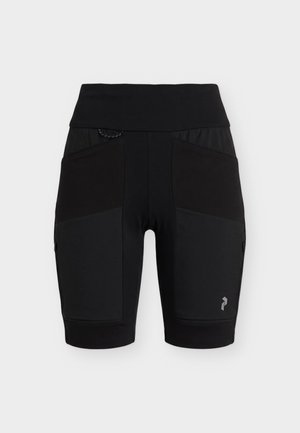 Pantaloni scurți de ciclism negri, mulați, cu talie largă și buzunare laterale mari, cu un mic logo reflectorizant pe piciorul drept.