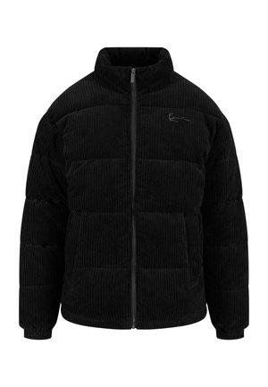 Czarna kurtka puchowa z sztruksu z wysokim kołnierzem, poziomym pikowaniem, zamkiem błyskawicznym z przodu oraz subtelnym logo na piersi.