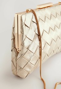 Next WEAVE CLASP  - Clutch - metallic