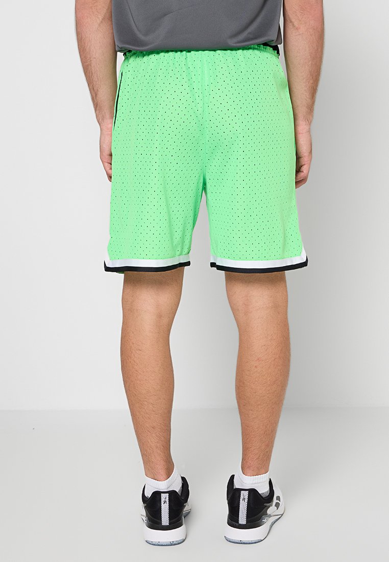 Kurze Sporthose