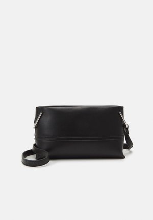 LEATHER - Across body bag - black