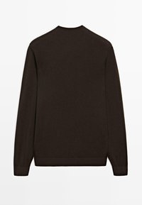 Brauner Pullover mit langen Ärmeln, rundem Halsausschnitt und gerippten Bündchen. Hergestellt aus weichem Stoff mit glatter Textur. Einfaches Design ohne Verzierungen.