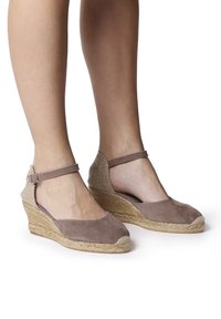 Toni Pons - LLORET - Platform heels - taupe Thumbnail Image 1