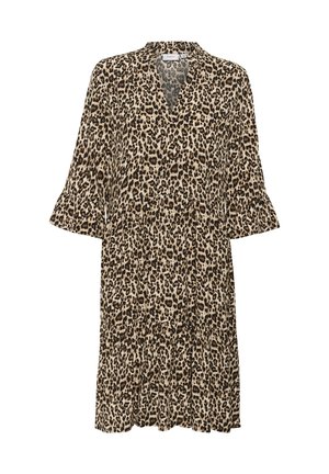 Robe à imprimé léopard en tissu léger, dotée d'un décolleté en V, de manches évasées et d'une jupe à volants. Schéma de couleurs beige et marron.