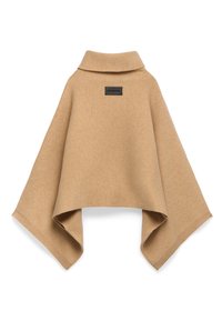 Poncho di lana beige con colletto alto e un taglio ampio. Presenta un'etichetta rettangolare sul retro e bordi a coste per aggiungere texture.