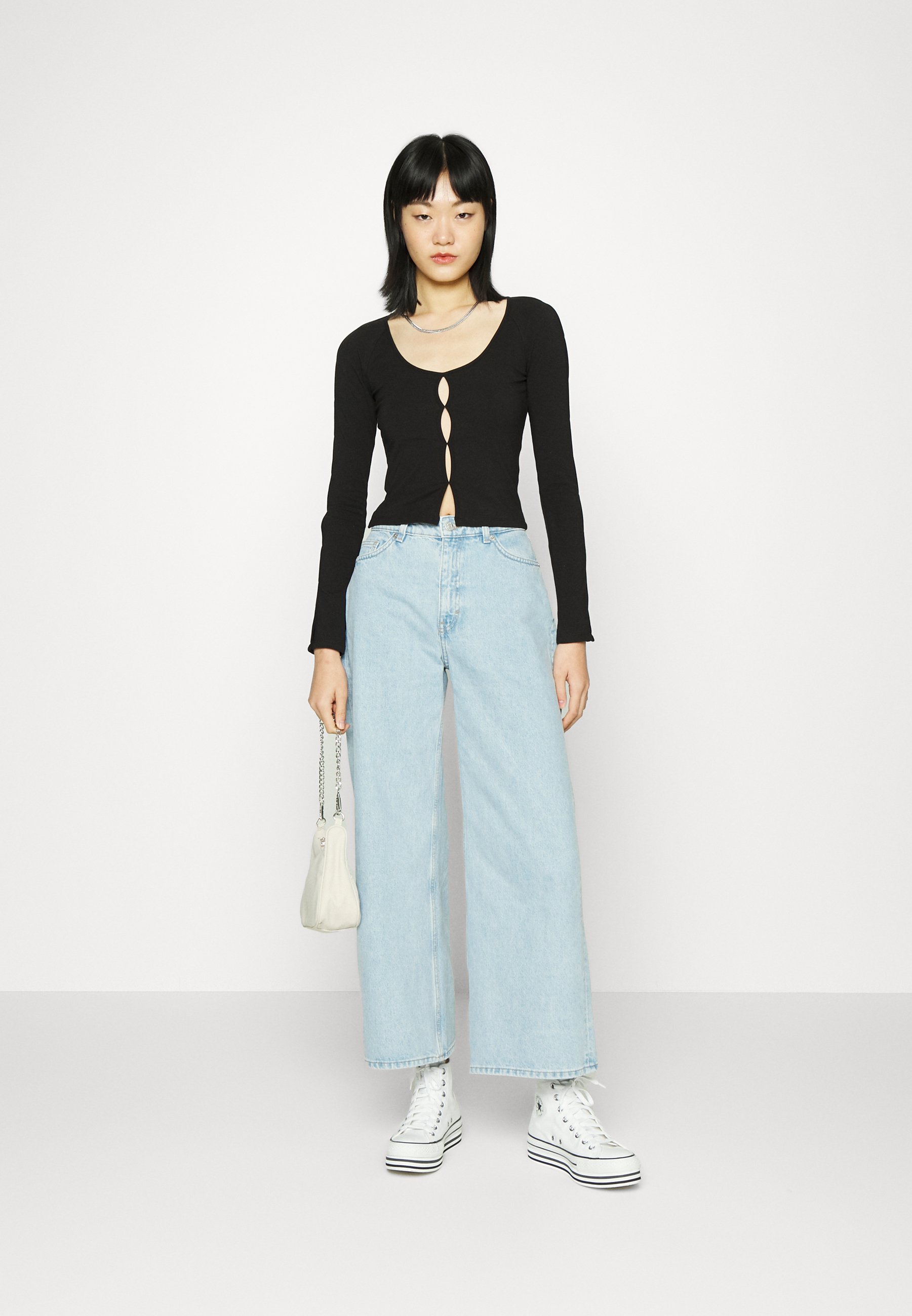 Monki MICKI - Relaxed fit jeans - blue light/lichtblauw - Zalando.nl