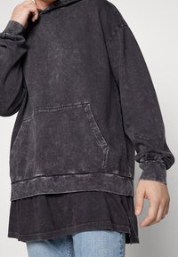 YOURTURN Jersey con capucha - black