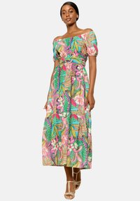 LolaLiza OFF-SHOULDER WITH TROPICAL PRINT - Maxi dress - green apple