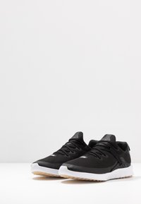 Puma Golf LAGUNA SPORT - Sapatos de golfe - black/white