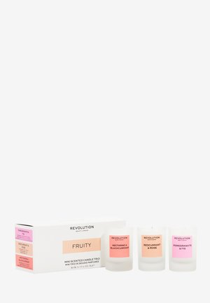 REVOLUTION FRUITY MINI CANDLE GIFT SET - Fragrance set - -