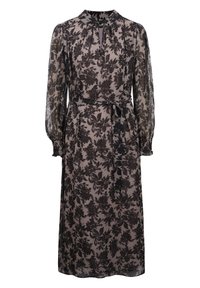 Vloeiende, lange jurk met lange mouwen in doorschijnende stof en een donker bloemenpatroon, met een hoge hals, een getailleerde taille en een bijpassende riem.