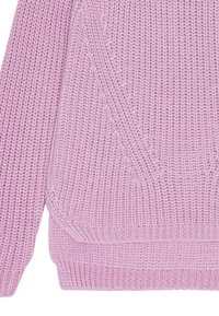 Rosa gestrickter Pullover mit strukturiertem Muster, gerippten Bündchen und Saum sowie einem lässigen Schnitt.