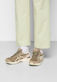 ASICS SportStyle GEL KAYANO 14 - Sapatilhas - cream