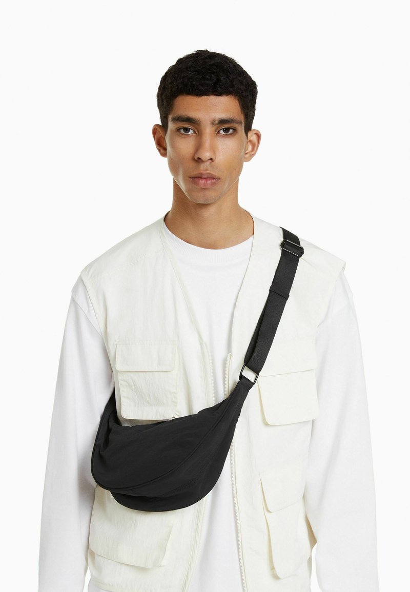 Bershka Across body bag black Zalando.de