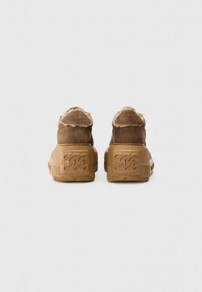 Casadei NEXUS - Baskets basses - brown