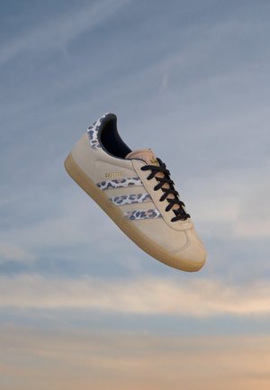 GAZELLE UNISEX - Sapatilhas - magic beige/white