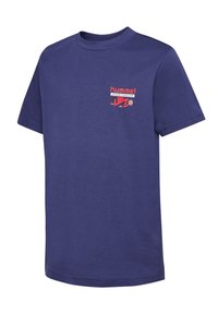 Navy bomulds T-shirt med kortærmer. Har et rødt og hvidt logo på venstre brystområde. Klassisk rund hals og lige kant.